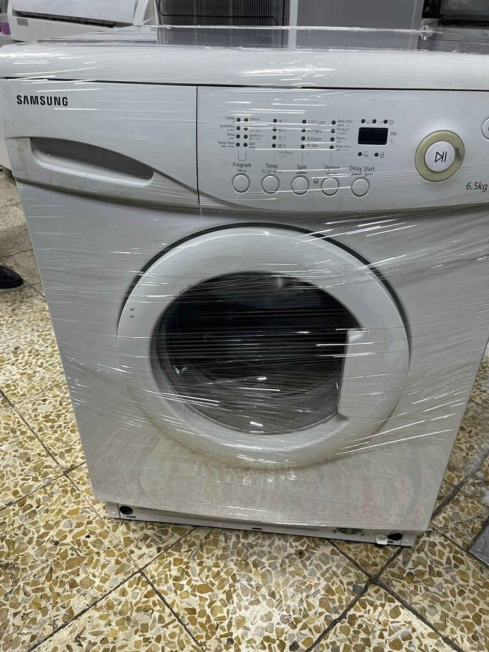 غساله فول ئوتمتيك 6.5كليو نوعيه SNMSUNG سامسونك بشرط شغل شغل مابي اي عيب 75الف قفل من اخير سعره غساله عادي بشرط ضمان تاخذ اي ستفسر عل***********
