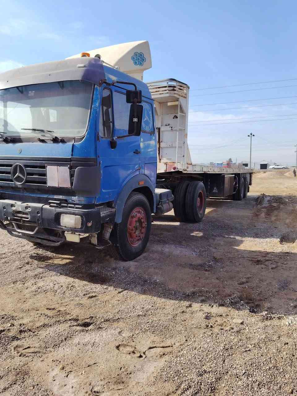 سلام عليكم ورحمة الله وبركاته سياره البي فلات للبيع موديل 75تخم تاير راس وعربانه السياره جاهزه للشغل كبل ما نقصه اي شي ذي قار الشطره الاستفسار والسعر عل رقم الهاتف ***********
