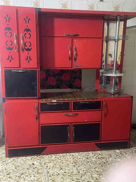 سلام عليكم كاونتر للبيع قليل الاستعمال  ***********
