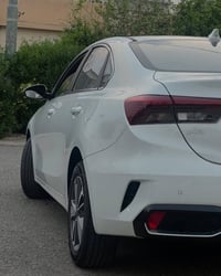 كي ثري مديل 2024 سيارة كلش جديدة ماتصرف عليها ربع مواصفات حساس امامي خ...