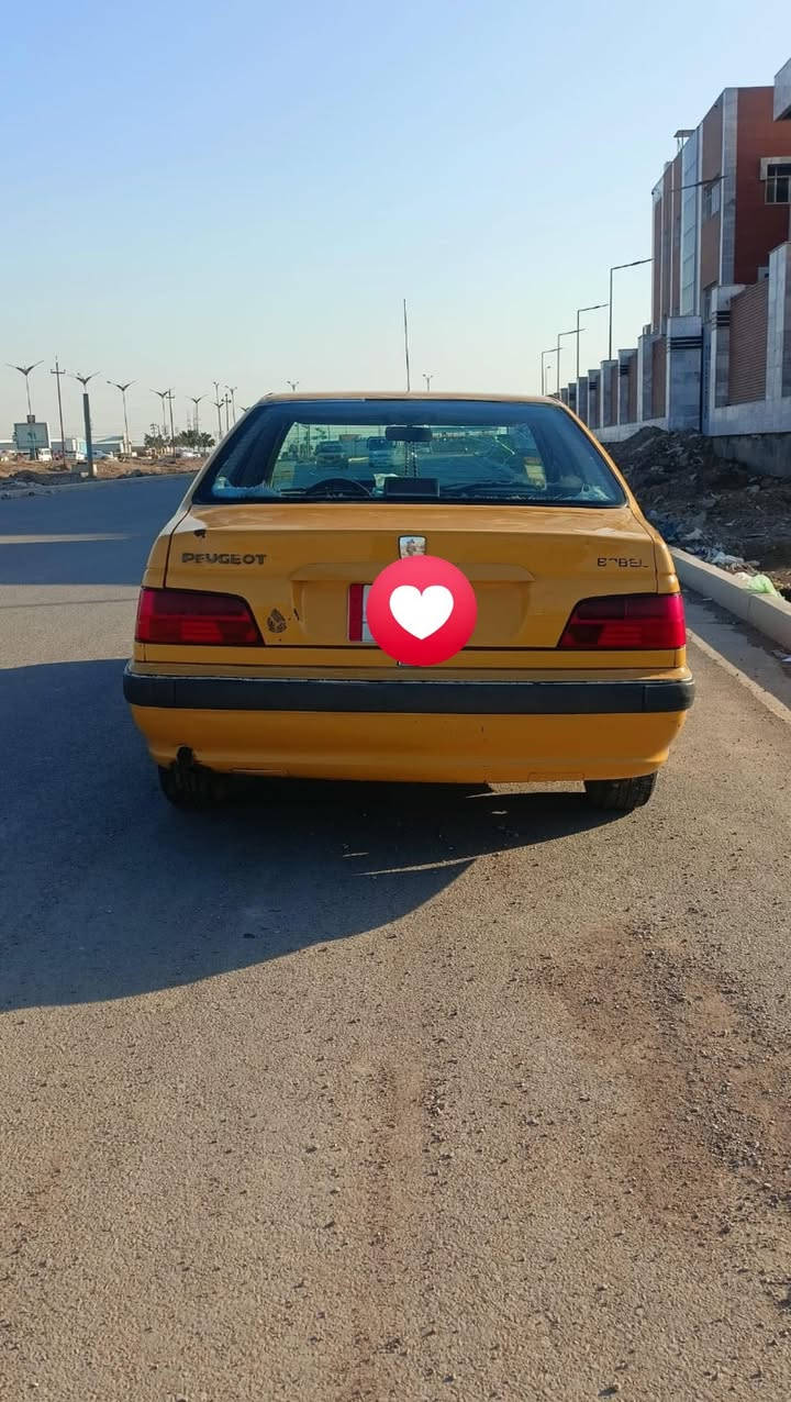 السلام عليكم
بيجو بارص 2015 سيارة جاهزة من كلشي مابيهه اي نقص مصفرة هيئة وغرامات رقم واسط مكينة خير من الله كير فرنسي جديد السعر 40 وبيهه مجال للاستفسار ***********
