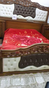 غرفة خشب • عراقي ثقيل • جديدة المفتي