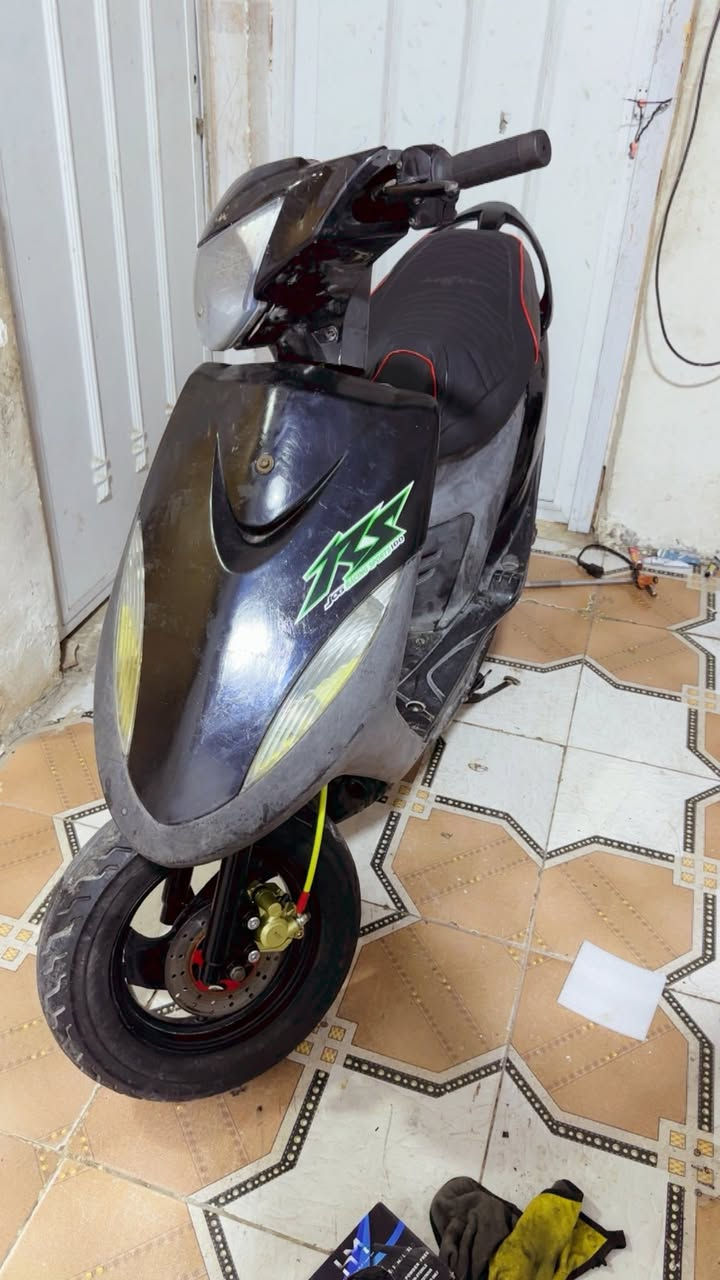 السلام عليكم ماكس عدله للبيع دراجه فول ملاح ومختمه كله شغاله من الطول للطول مابيه نقص برغي سلف هندر اشاير بك لايت لايت سكنات هورن عداد سرعه بريكات امامي خلفي حرفياً جاهزه دينار متذب عليه عليه كزوز اف ام وسلف رياضي مكاني بصره شط العرب شارع المشروع للعلم لدراجه مفتوحه لسعر 650وبيه مجال كلش قليل حك الجيه مو شراي لا يتعبني للستفسار راسلني واتساب او اتصال ما متواجد هواي ع لفيس ***********
