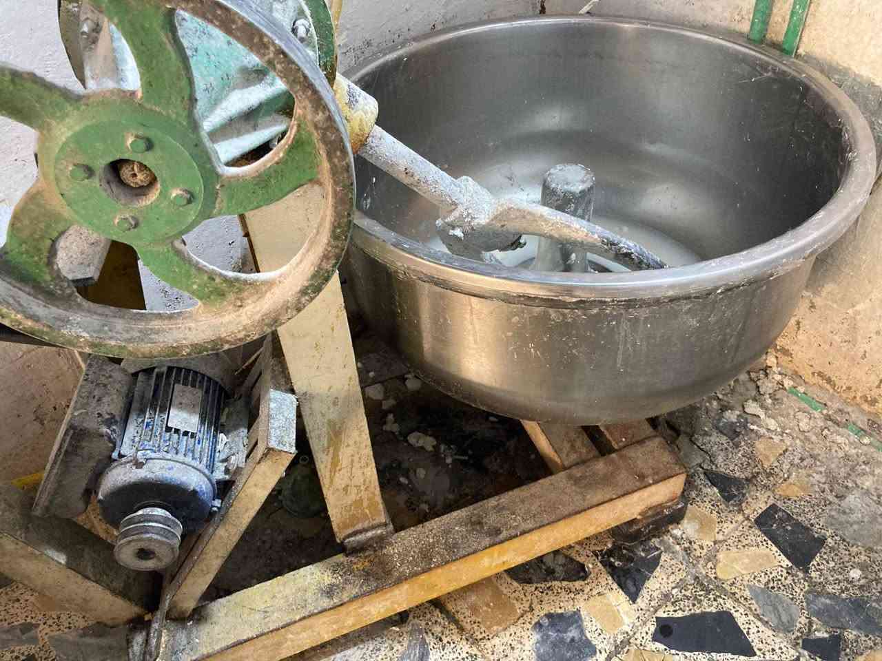 السلام عليكم عجانه نضيفه لبيع بغداد ***********
تشيل 2جيس طحين
مع الدنبر ولماطور
سعر مناسب
