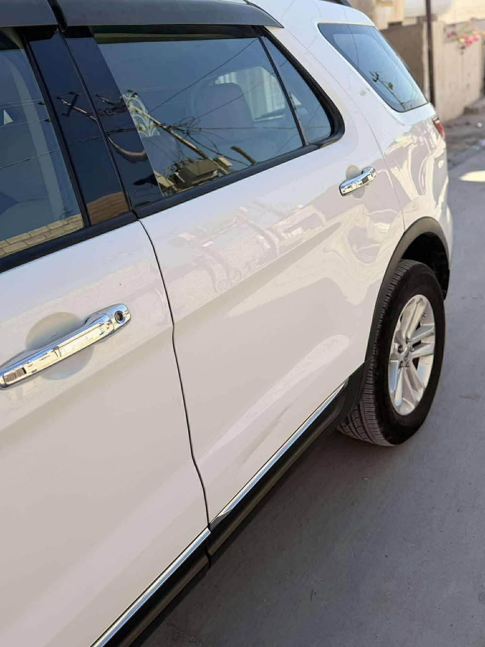 فورد اكسبلور ٢٠١٣ صبغ باب واحد صبغ شركة نيفا رقم اربيل سعر ١٤٠ للاستفسار ***********
