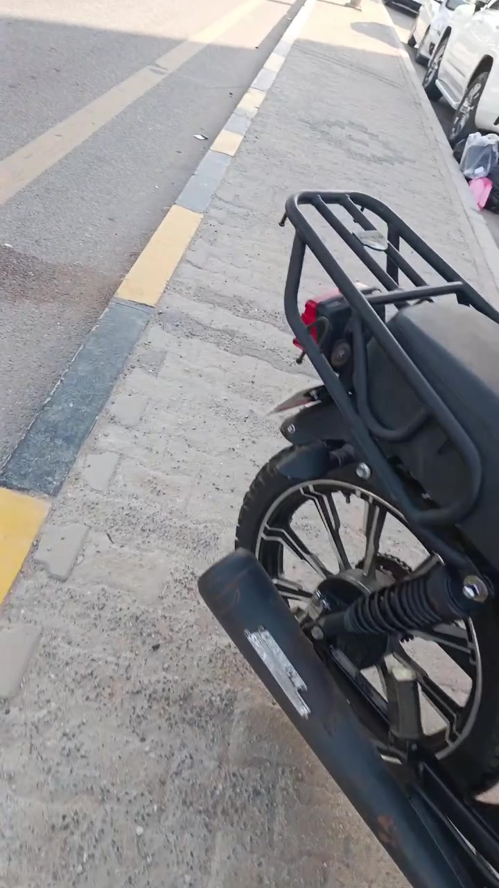 للبيع شاينك 2023 طالعه بل 25 أوراق كامله سكنر فول نضافه جديده و جاهزه مجهزه كهربائيات كلها شغاله مكان نجف سعر 725 و بيها مجال رقمي ***********

