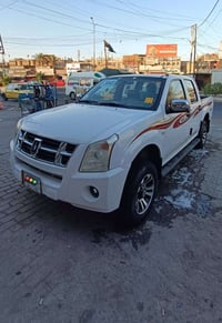 بيكم جنبي 2013 باسمي سنويه 2028 رقم بغداد مشروع وطني سياره جديده ماشيه...