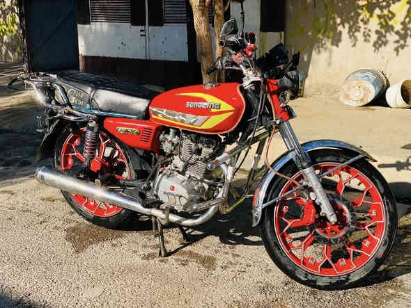 السلام عليكم ماطور للبيع خمسه كير موديل 2024 سلف شغال كهربائيات كله شغال شاشه شغاله  
السعر 580 او بي مجال لطيبين 
الرقم ***********
ملاحظه عنواني حويجه داخال
