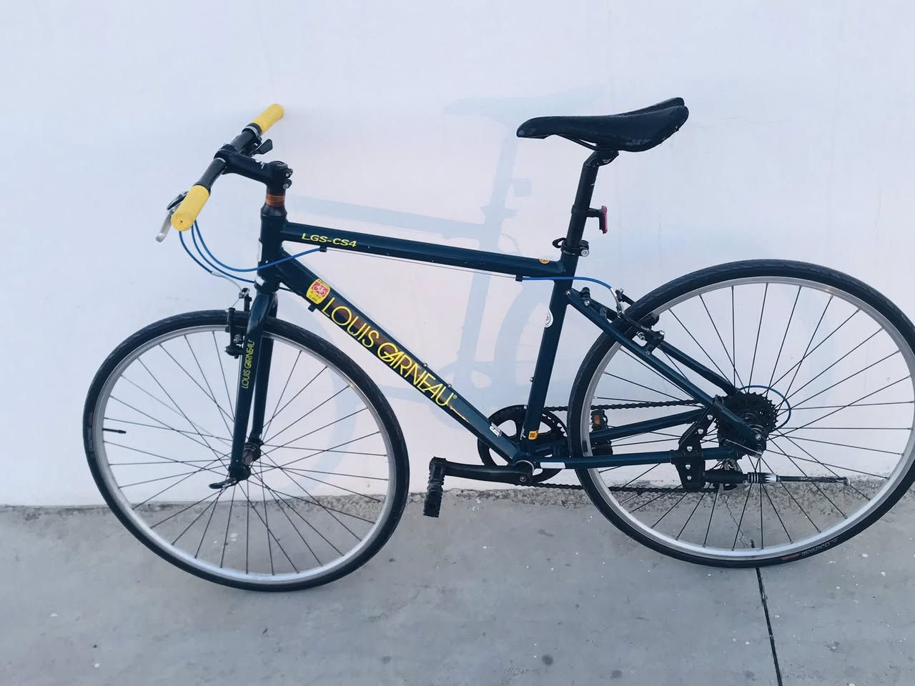 ⚜️السعر: (135) فقط قابل للتفاوض 💰
⚜️ السلام عليكم 👋🏻

⚜️ دراجة لويس كندي 🇨🇦 

⚜️ حجم 27 فريم عالي 🎖️

⚜️ كير فقاس شيمانو ⚙️

⚜️ سرج طبي لويس الأصلي 🪑

⚜️ مكينة عقرب 7 كير ⚙️

⚜️ ويالة زوم طبقتين 🛞

⚜️ تايرات تايلندي اصلي 🛞

⚜️ دراجة حيل حلوة احلى من الصور 🚴🏻

⚜️ سستم كامل مختوم شيمانو الاصلي 🥇

⚜️ خفيفة ريشة وزن 10 كيلوات ⚖️

📍الموقع: موصل_حي فلسطين 🏘️


**إذا كنت صاحب هذا الإعلان وتريد حذفه لأي سبب، رجاءا أرسل رسالة إلى الدعم الفني**