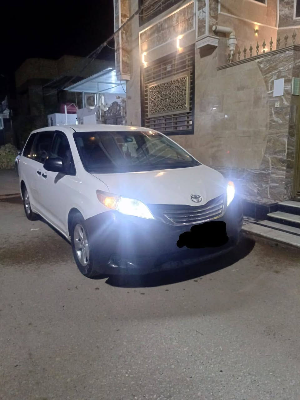 سلام عليكم تويوتا سيينا 2017
السيارة مكفول من الكص وكل عيب شرعي 
6 سلندر سبع راكب سياحي ثلاث قطع تبريد 
السعر 115 الاستفسار على الرقم 
***********
