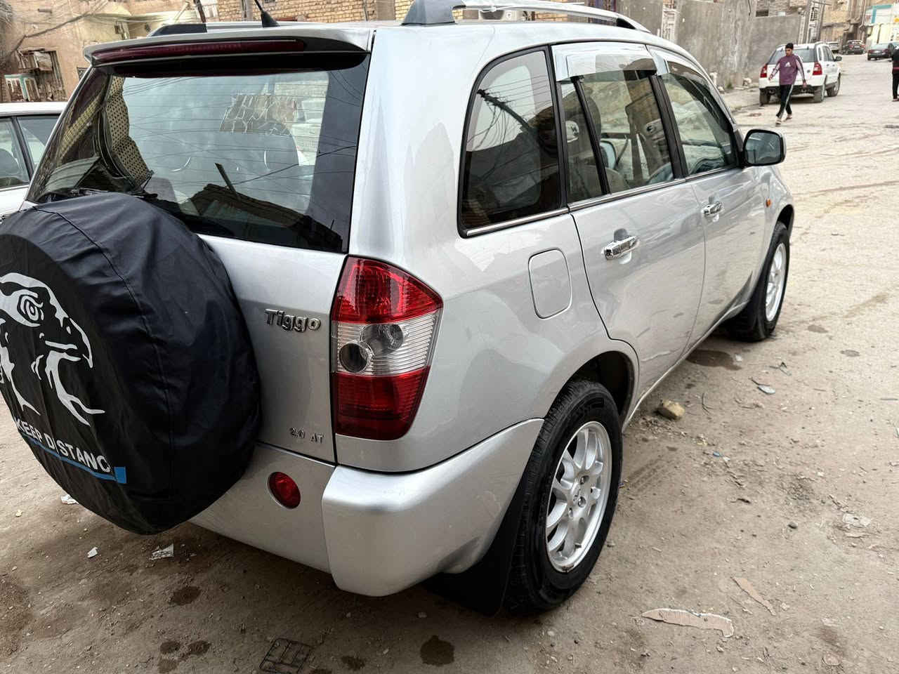 تيكو 11مكفولة من الضربة سيارة ابلادتدفئة تبريد كاعية جلد كل نقص مابيهة شاشة كامرة منضومة صوت كاملة تحكم استيرن محرك وكير شرط كير ميكانيكي رقم بابل امداور ثاني يوم***********رايدهة 63 موجودة بالشطرة
