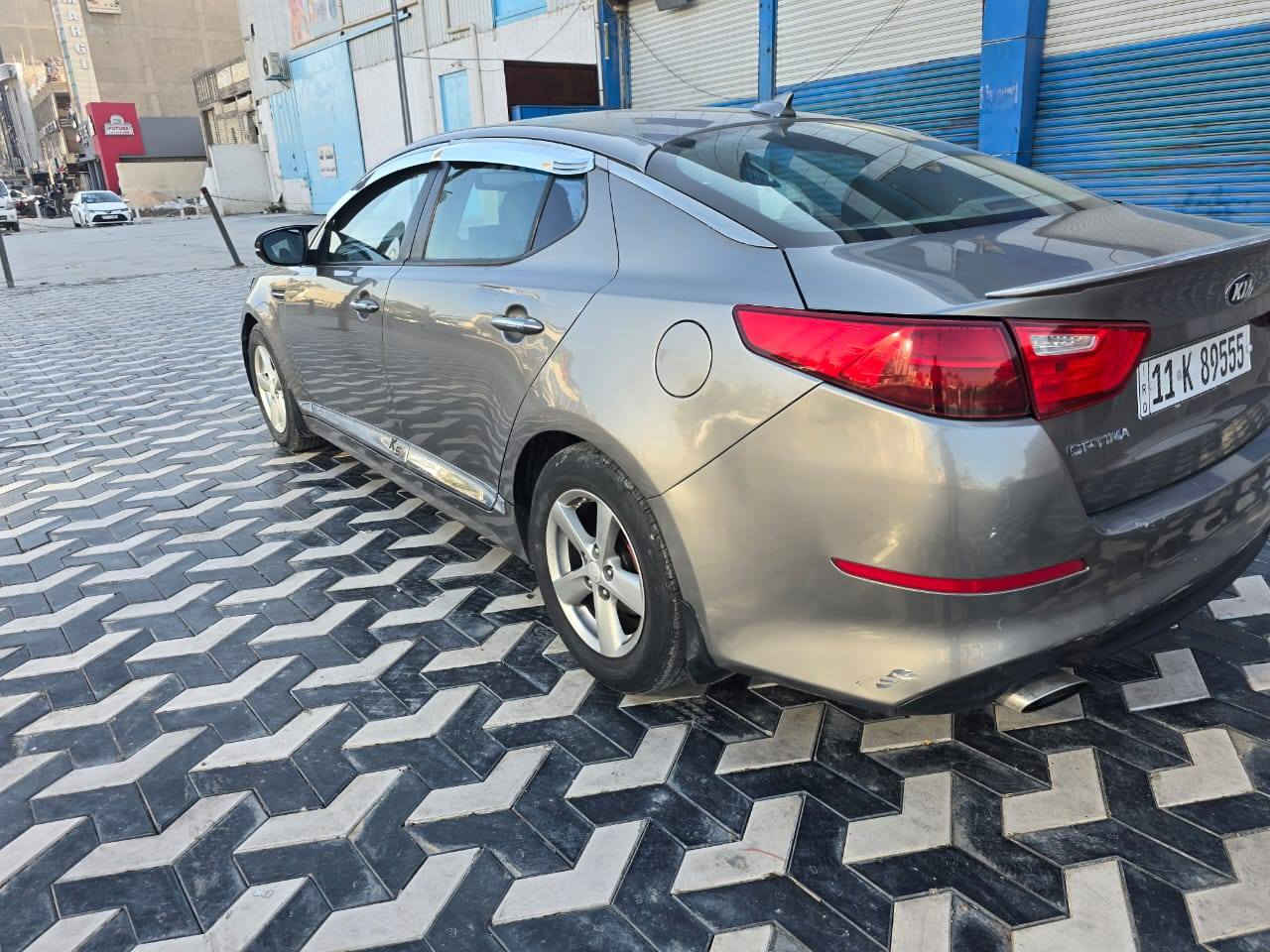 سلام عليكم
كيا اوبتما موديل ٢٠١٥ امريكي 
حادثها جاملغ وبنيد بدون دواخل 
الهلال مال جاملغات مصبوغه 
السياره داخل بيجي 
شاشه تحكم ستيرن جهتين 
جلد 
مكينه ٢٤٠٠ جي دي اي 
لايت زنون 
ويل كب 
السياره رقم مميز بغداد ب اسمي 
ماشيه ٩٨ 
السياره جاهزه ع اخر حبايه 
السعر ١١٢ وبيها مجال بسيط 
***********
مكان السياره بغداد 
غير متواجد ع فيس
