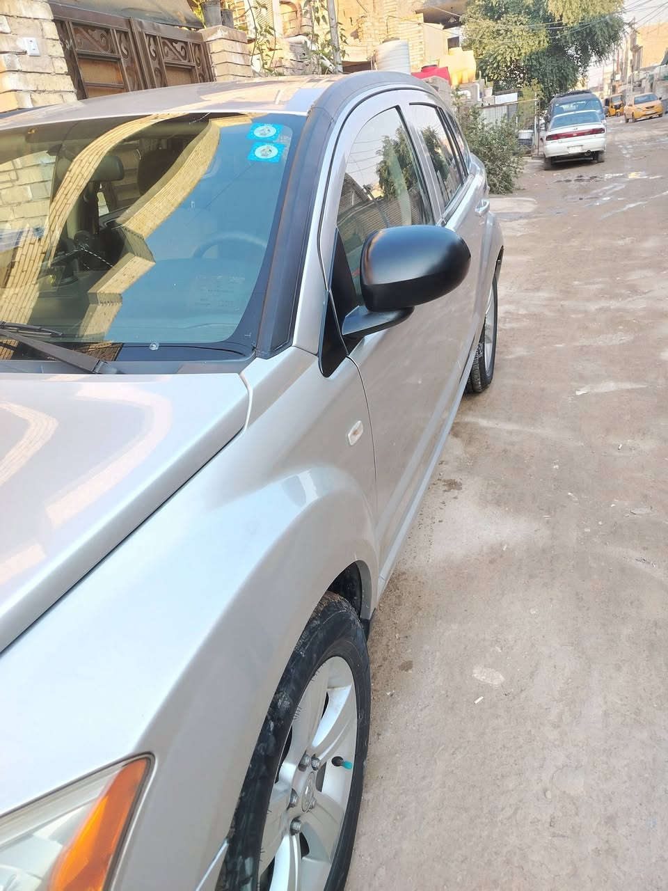 سلام عليكم سياره دوج  فول موصفات خمسه اراكب امكان زعفرانيه السعر 100 ***********
