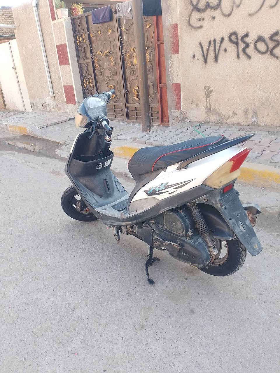 ماكس عداله للبيع
ما مفتوحه... كلشي شغال بيه

سلف + هندر  لايات

شاير ما نقصه شي.. 
سعرها خاص 575

مكاني بغداد الحسنيه راشيده 

الرقم الهاتف ***********
