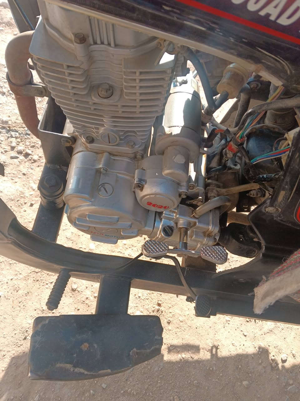 سلام عليكم ستوته جمره فحل موديل 20نضيفه حيل ما مفتوح بيه برغي كامله من كلشي وراق سلف وهندر تشتغل كهربائية كله شغاله السعر واحد 600    *********** مكاني بالعزيزيه
