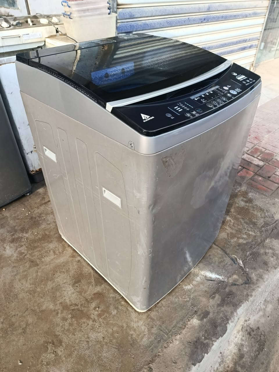 غسالة أوتوماتيك عملاقة الحافظ حجم ١٩ كيلو عالبلاد كارت بلادي كيربوكس بلادي ماطور بلادي ب ١٧٥
بيها ذاكرة 
توصيل مجانا داخل بغداد 
***********
الدورة المهدية الاولى عبدالعزيز للغسالات
