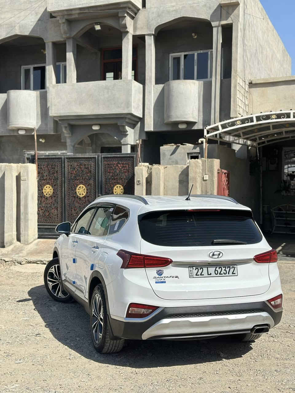 السلام عليكم سنتافي 2020 للبيع
السياره جديده مال بيت  خليجي 

 السعر 255 بيها مجال قليل 

المواصفات 

محرك 6سلندر 3500 شرط ما مفتوح 

صندوك ذكي كهرب 

بصمه بصمت ابواب 

شفتات ستيرن 8نمرات 

داخل لونين بيجي وغرميدي 

كشانه قماش كشانه كهرب 

7راكب وبعد بيها موصفات انوب 

كلين بيعه صبغ قبق البانزين شوها 

رقم اربيل دولي تحويل ثاني يوم 

مكاني صلاح الدين الشرقاط 

*********** كرومي
