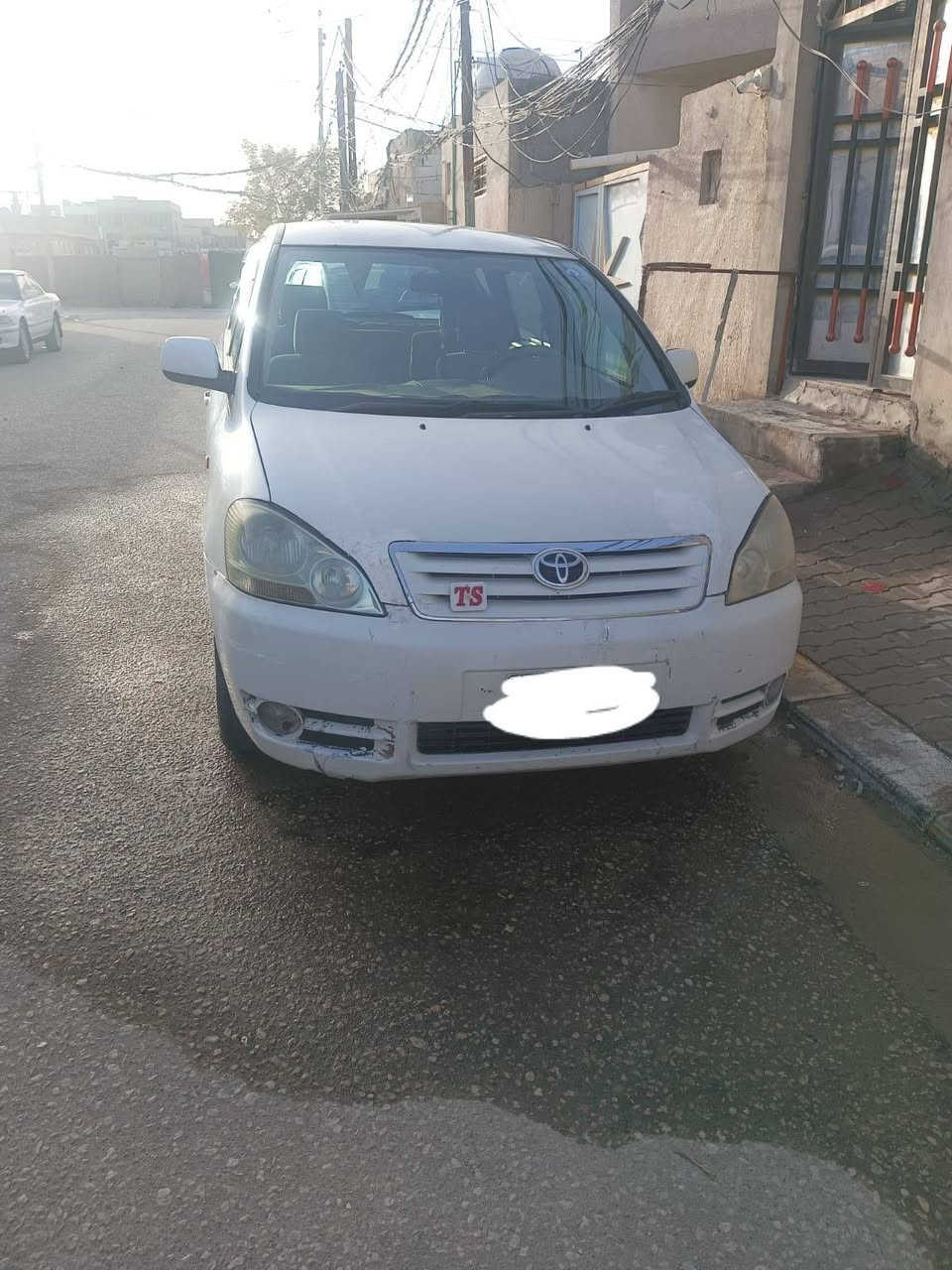 السلام عليكم مكلفه بنشر للبيع  سياره ابصم ٧ نفرات توي رقم انكليزي بسمي ٢٠٠٣ عاديه مو كرستال مكينه وكير صار ٢٠ يوم من شادهن تخم تاير صار سبوع شادهن باتري هم توه شاده كهربائيه كله شغاله لون صدفي رقم نجف مكان نجف فقط تبريد بس كمبريسر عايز شراي اتصل علرقم السعر ١٢٢ وبيهه مجال ***********
