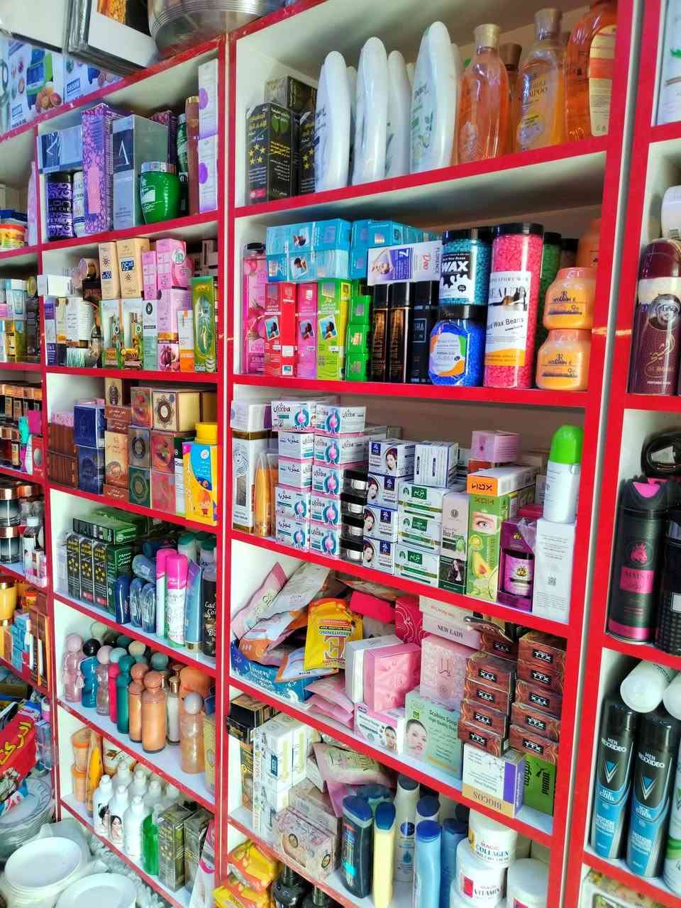 #تنزيلات_الاخوين_الهوير
جزء من قسم الكوزمتك داخل مجمع تنزيلات الأخوين
معطرات جسم اضافه إلى عطور اصليه زيوت شعر طبيعه
اضافه إلى خدمه التوصيل


**إذا كنت صاحب هذا الإعلان وتريد حذفه لأي سبب، رجاءا أرسل رسالة إلى الدعم الفني**