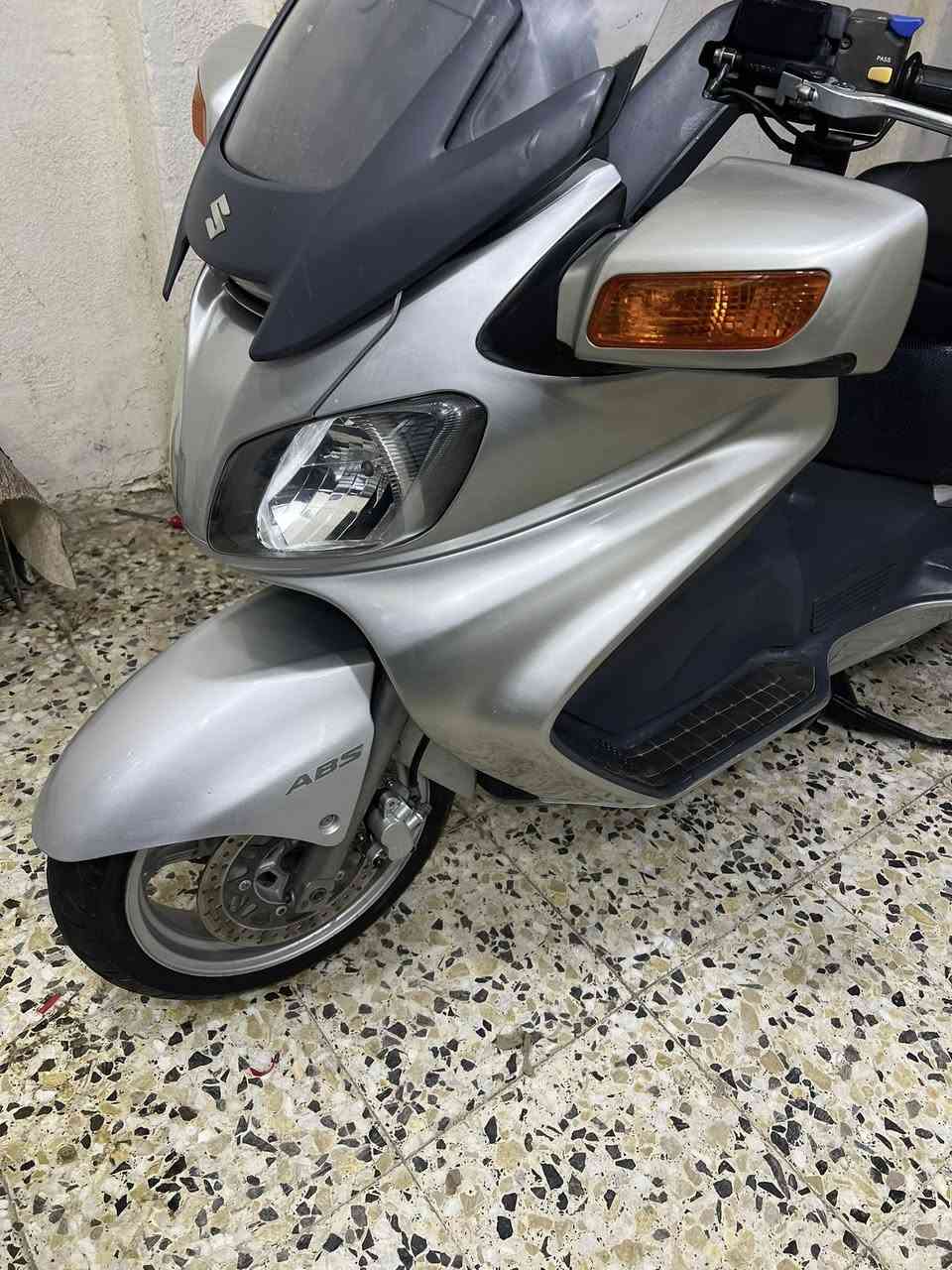 سكاي ويف دراجة جديدة مكفوله العنوان كربلاء فول مواصفات شراي يتصل ***********
