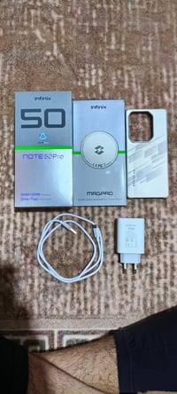 انفنكس نوت 50  برو نسخه البي ام الله شاهد صار اقل سبوعين من ماخذه يعني...