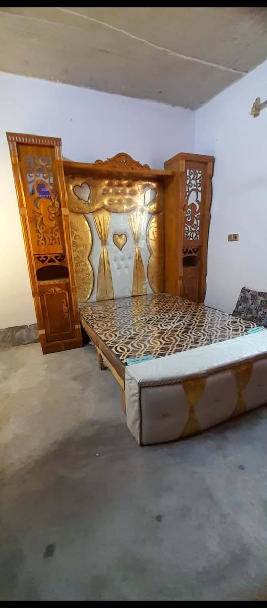 غرفه نوم للبيع مستعمل شهرين ست ابواب سعر مليون وربع وياها الدوشك عنوان زمار حي الزراعي الشراي يتصل على هاذا الرقم ‏‪***********‬‏

