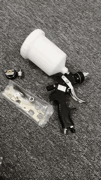 سلام عليكم مسدس صبغ صيني تصدير اوربي هوه ملحقاته نوزل اضافي سعر 80الف رقم الهاتف ***********
