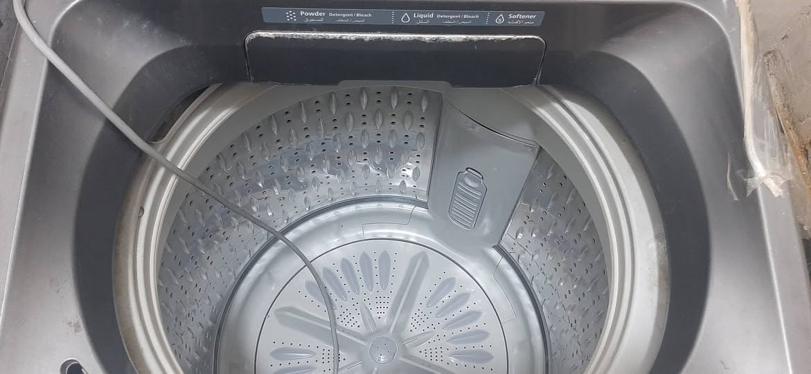 غسالة هيتاشي حالتها جيدة اوتماتيك ١٥ كيلو 
للتواصل ***********
