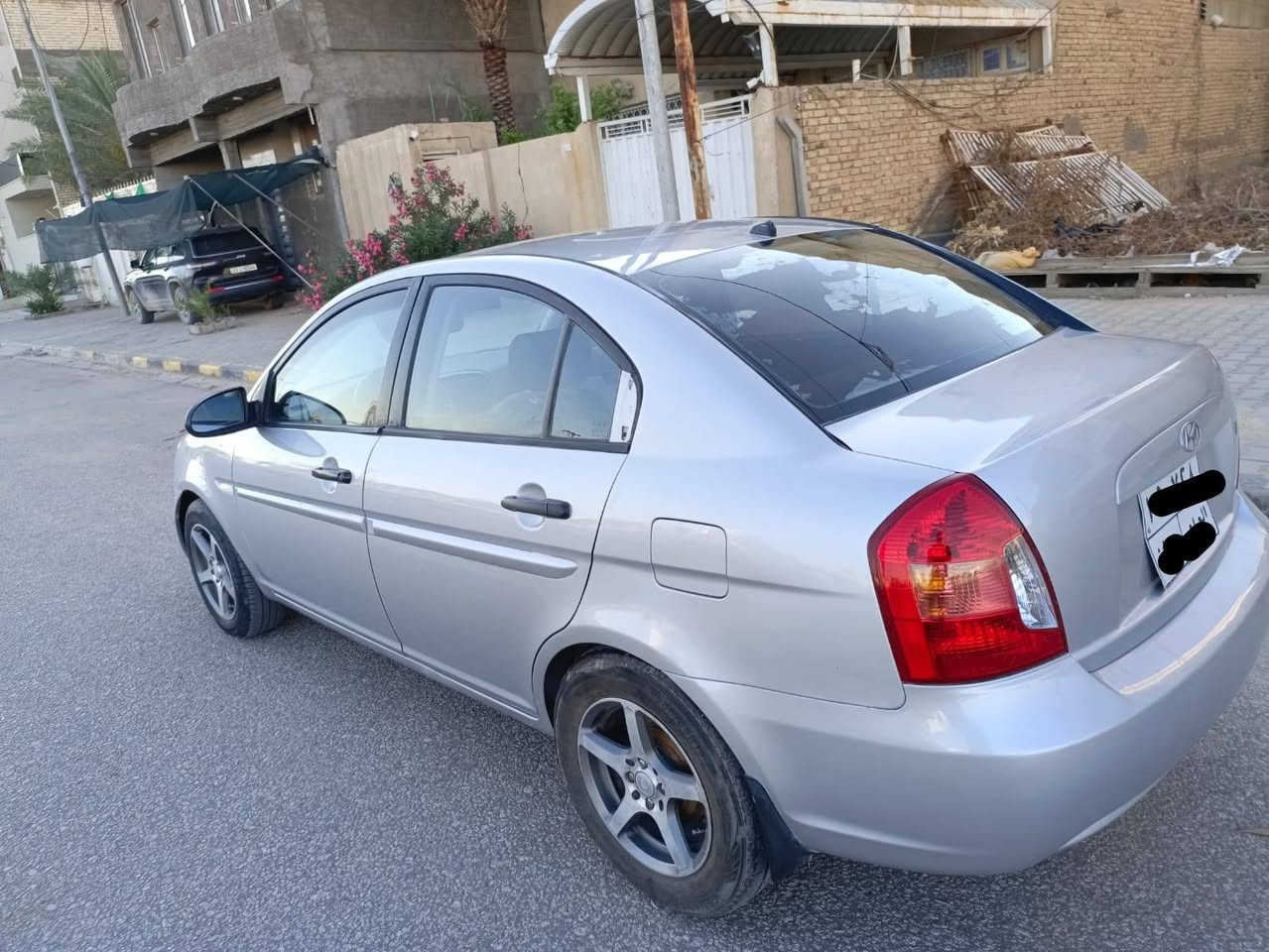 اكسنت (ادوات) ارقام وسنويه شمالي مطابق 
مكينه نظيفه 1600كير مكفول حداديه تايرات 
كله نظيف السيارة جديده دخول جديد 
مكاني نجف السعر (40) بيه مجال 
اتصل وتدلل ***********
