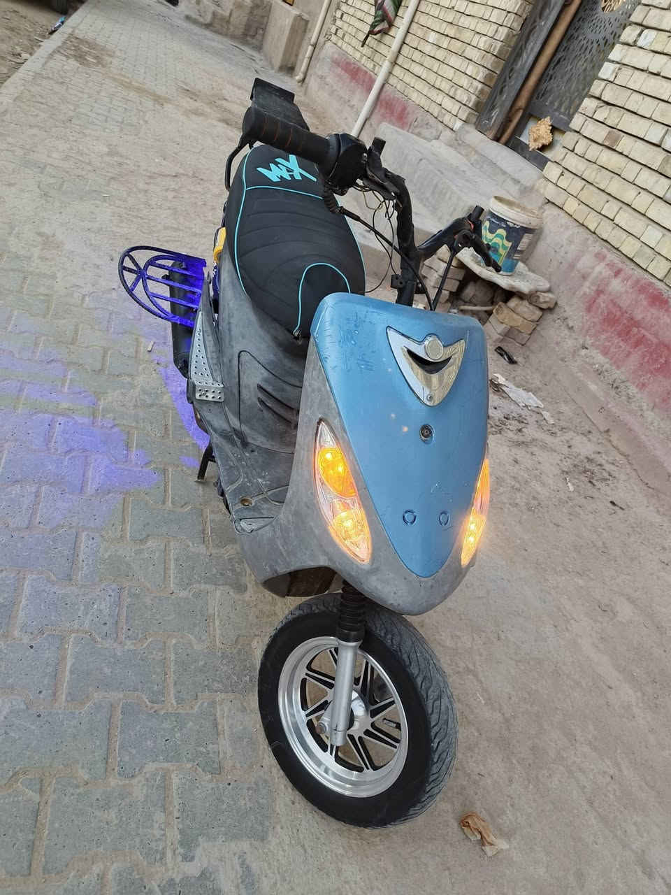 السلام عليكم دراجه ماكس دراجه نضيف بوشه 49 بلاديه كهربائية كله شغال دراجع كلشي ماعيزه
المكان نجف شارع المدينة / رقم الهاتف/ ***********
