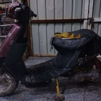 دراجه للبيع  كانت تشتغل طفت صار فتره متروكه ماعرف شبيه كوم حديد بيه أو...