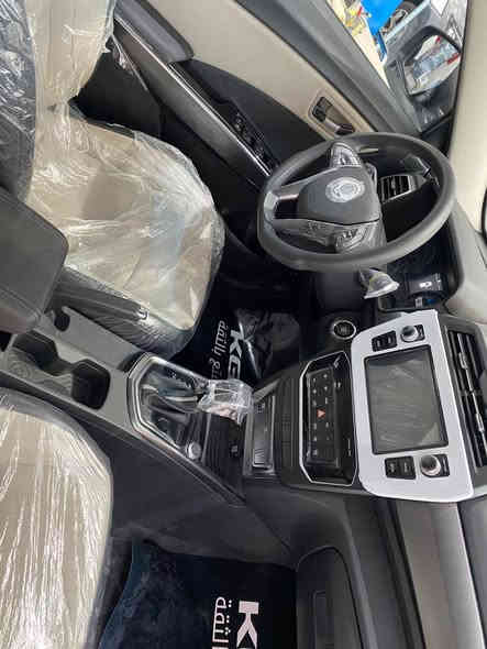 Tivoli (KGM) 
تيفولي من شركة سانك يونك الكورية 
بأقساط شهرية مريحة على 6 سنوات وبدون حجز مروري وبدون مقدمة 
ضمان گير ومكينة 3 سنوات 
مواصفات السيارة 👇🏻 
محرك 1500L Turbo 128HB
الگير من شركة أيسن اليابانية AT6SPEED 
كشنات مخمل 
حساسات وكامرة خلفية 
كشافات ضباب خلفية 
مري كهرباء شفط 
شاشة لمس تدعم النظامين Apple Carplay, Android 
ABS , ESP
بصمة 
والكثير من الموصفات 
تتوفر بالنقد والاقساط 
للحجز واتساب 👇 
***********   مهندس علي حلة
