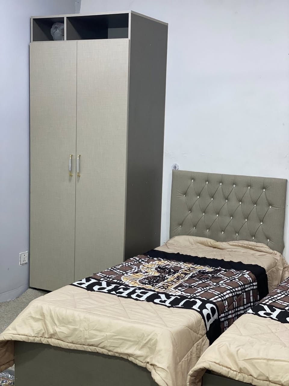 دووتاقمی گەنجان دەستكردوپاك وبێ عەیب
٨ پارچە دوسیسەم دوو كانتۆر دووكۆمەدی ڕەفەو مێزی تیڤی كامل لە سلێمانی نرخی ٤٠٠ هەزار 

پێكەوە دەفرۆشرێ هیچی بەجیا نافرۆشم


**إذا كنت صاحب هذا الإعلان وتريد حذفه لأي سبب، رجاءا أرسل رسالة إلى الدعم الفني**