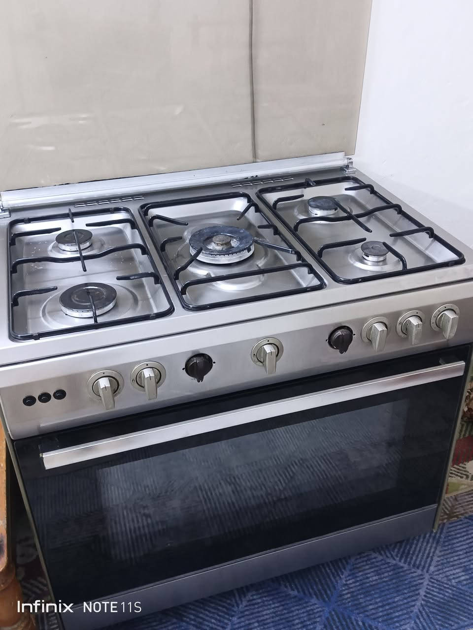 طباخ فريش مصري خمس مشاعل نضيف كلش شغالة علفحص للاستفسار وات ساب اتصال هاتفي
***********
***********
أو علخاص
