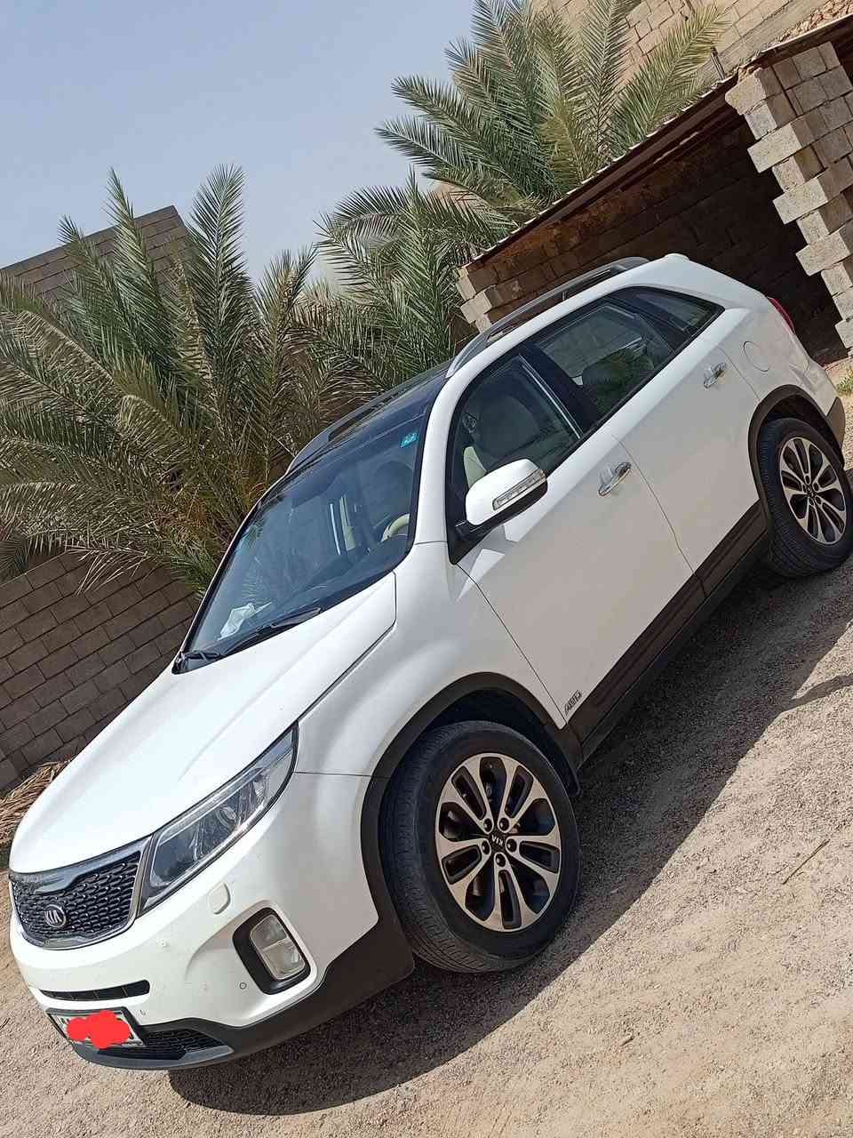 السلام عليكم
سورنتو 2013 فول مواصفات خليجي بيه ضرر بسيط 
ماشيه 187 كيلو متر الشراي يتصل *********** 
مكاني الانبار الرمادي زنكوره
