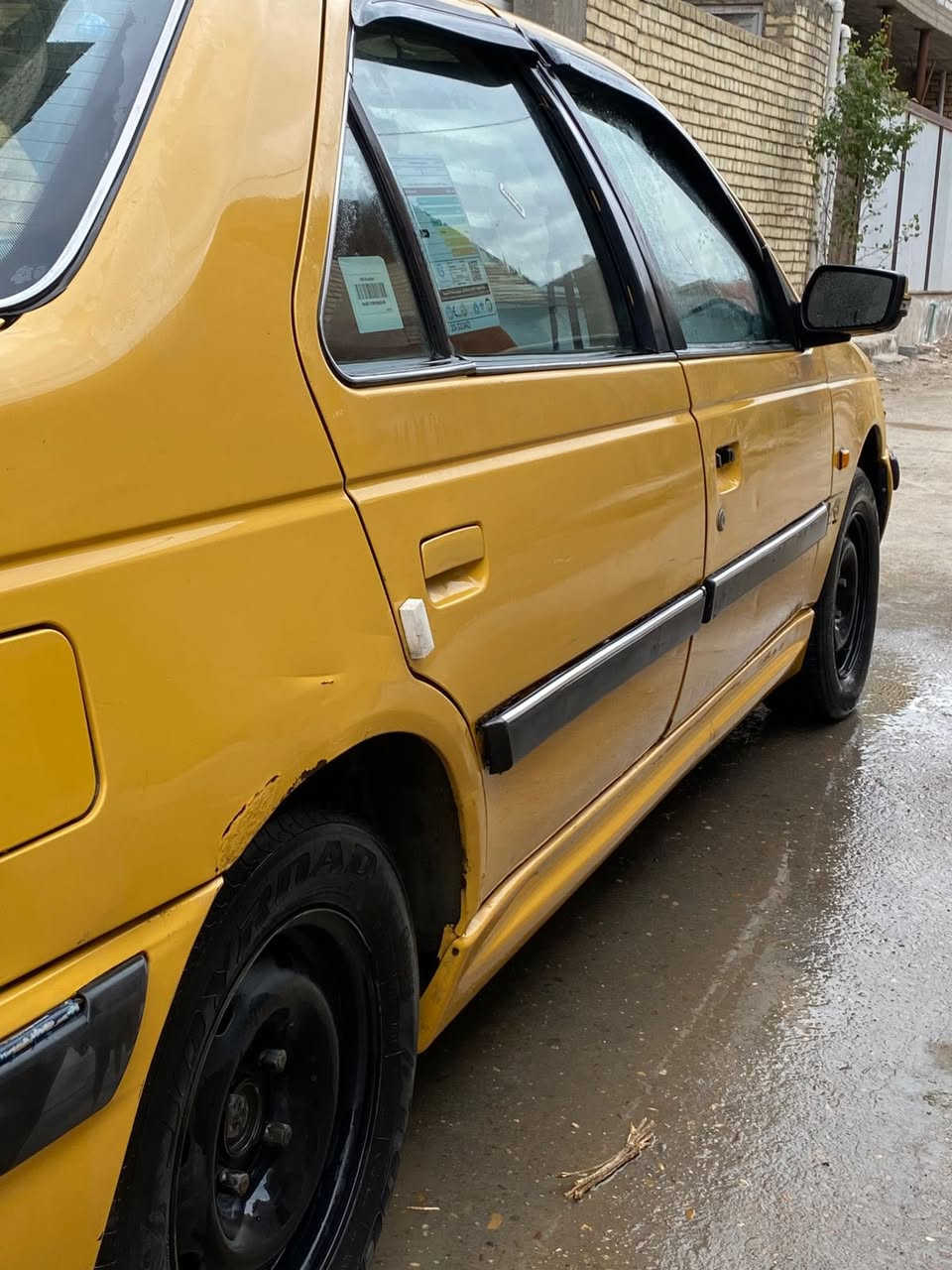 السلام عليكم ….مُكـلف بالنشر📍
بيجو بارص مديل 2015  السعر 47
مكاني بغداد الحسينيه 
تبريد ما بيه شي بس صونده مزرفه 
رقم بغداد باسمي السياره 
گير مكينة كفولات 
سياره بأسمنا تحويل ثاني يوم 
سيارة جديدة خير من الله 
رقمي ***********
حـسين الـزبيدي .
