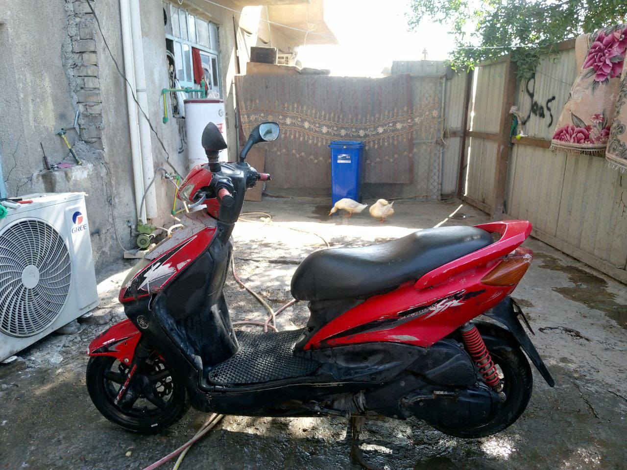 سلام عليكم دراجة إلى بيع دراجه سكنس نثيه سرعة 110نضيفه ستاند كهربائية كهربائية كل شغال ما مفتوحه سلف هندر شغاله بريك شغال سرعة معدل نقص ماله بس دريشه وحد فقط صالي جايبه 5اشهر صاله يمي سعر. 350بيه مجال متوجد فقط رصيد رقم ***********مكاني شارع فلسطين
