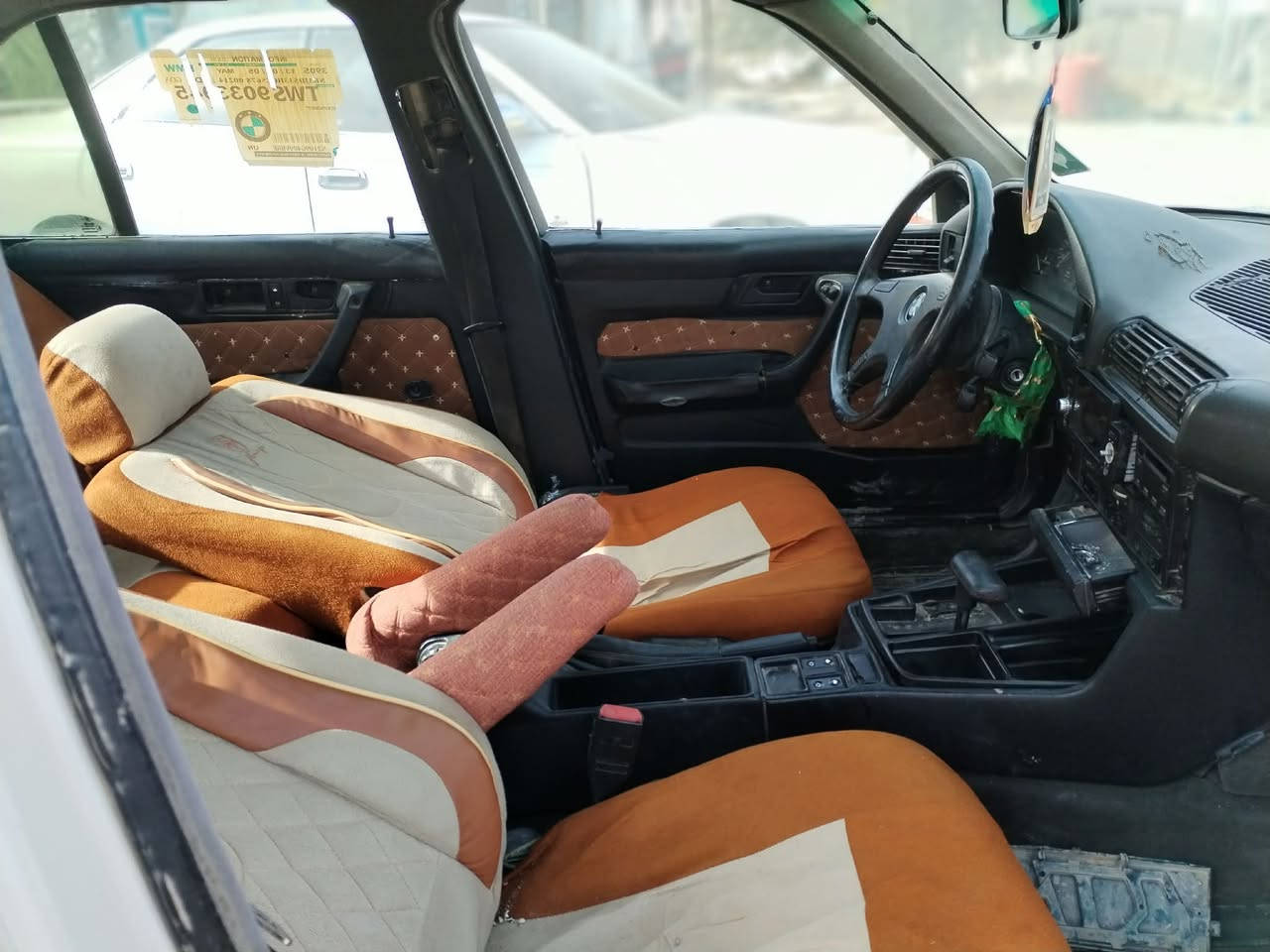 يالله سلام عليكم شباب
بي ام للبيع موديل 91
525 اصل مكينه مسكر 
مكفوله ضربه وصبغ 
سيارا احلى من الصور 
رقم دولي  تتكاتب ويه مالكه
تخم تاير  ويل جديد 
بجم عريض 
كهربائياته كله شغاله 
دواخله جدد 
سيارا كيره مابي شي عوزه مكينه مكينته گايمه 
حداديه حلوا 
تبريده شغال 
اني مكلف
سعره مناسب راعيه متوازي عل بيع 38 قفله 
للاستفسار 
***********
