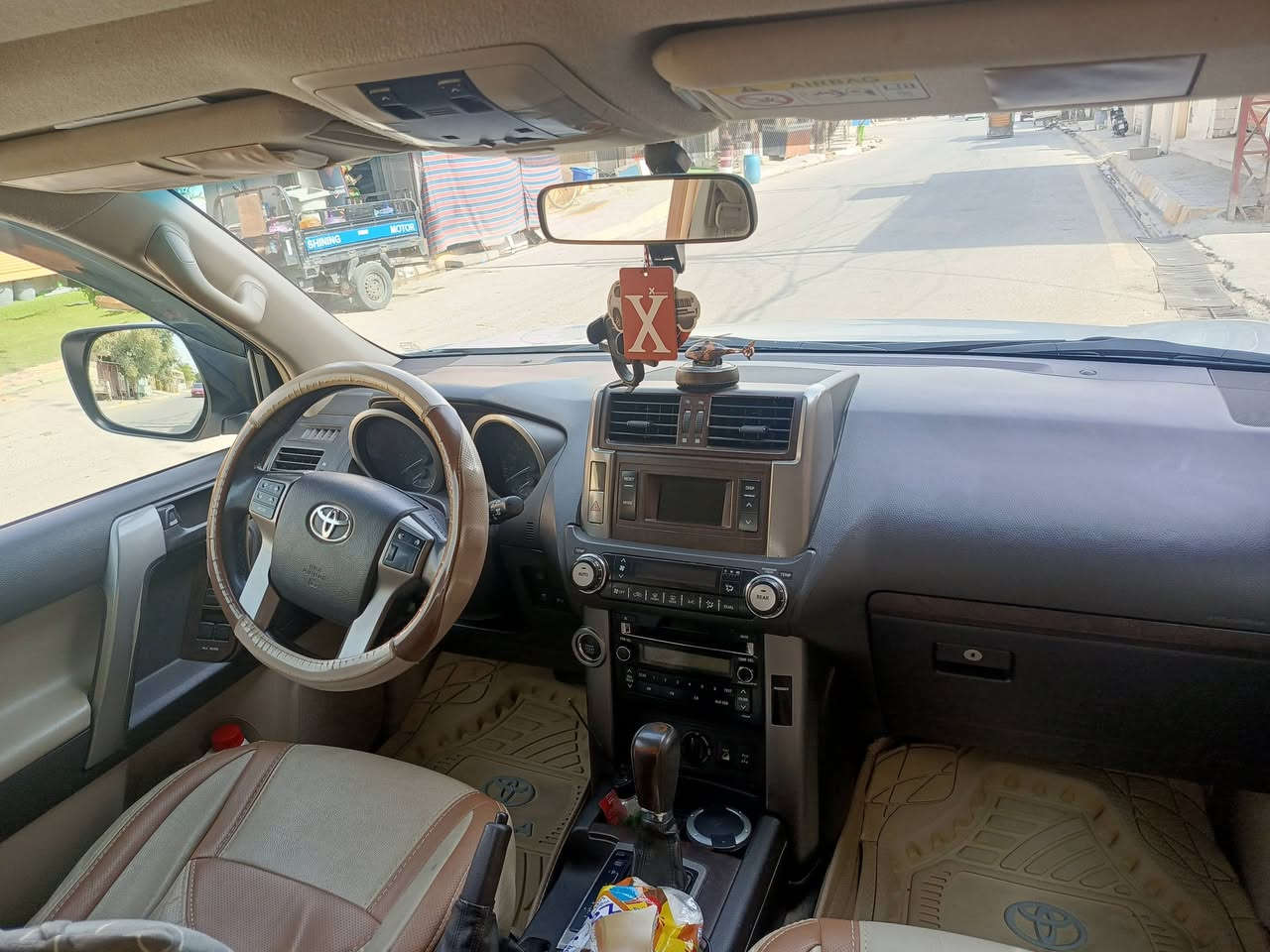 السلام عليكم
برادو خليجي موديل 2013 علئ وضع الشركه
ماشيه 150 رقم بغداد بسمي تحويل مباسر
عنوان/ ديالئ 
للستفسار *********** 
السعر ع الخاص
