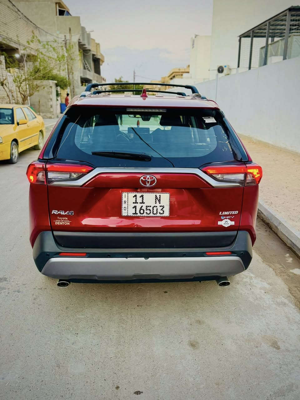 نويوتا Rav4 راف فور هايبرد 2025 لمتد اعلى فئه بلراف
رقم بغداد بسمي
زيرو ماشيه 1 الف
فول مواصفات 1/1
- بنوراما
- رادار امامي
-مرايه داخليه كاميرا مثل الكديلاك
- رادار جانبي
- رادار خلفي 
- حساسات °360
دسستم صوت ااز مع دمام خلفي وتويترات بلتكم
-5 كامرات °360
- جنطة كهرباء 
- مانع اسطدام
LED لايت -
- كشنات كهرباء جلد
- كشنات تدفئة تبريد
- كشنات خزن مموري
- هيتر ستيرن
- هيتر مري
- شاحن لاسلكي
- 4 انضمة قيادة
- اوتو هولد
- تبريد قطعتين
- وبعد كثير مواصفات
وارد امريكي
بيهه 3قطع وصور لحادث ناشرهه بدون ايرباك سياره وبدون دواخل 
مكان السياره 

سعر 249 وبيهه محال 
للاستفسار ***********
