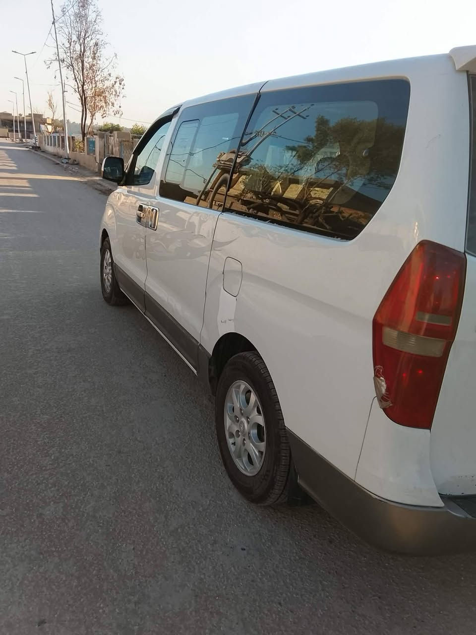 السلام عليكم ستاركس للبيع 2010 بيه بس بارد واضح بالسونار والباقي كفاله عامه رقم كربلاء إنكليزي بسمي سعرها 145وبيه مجال اتصل على هذا الرقم اني مكلف بالنشر ***********
