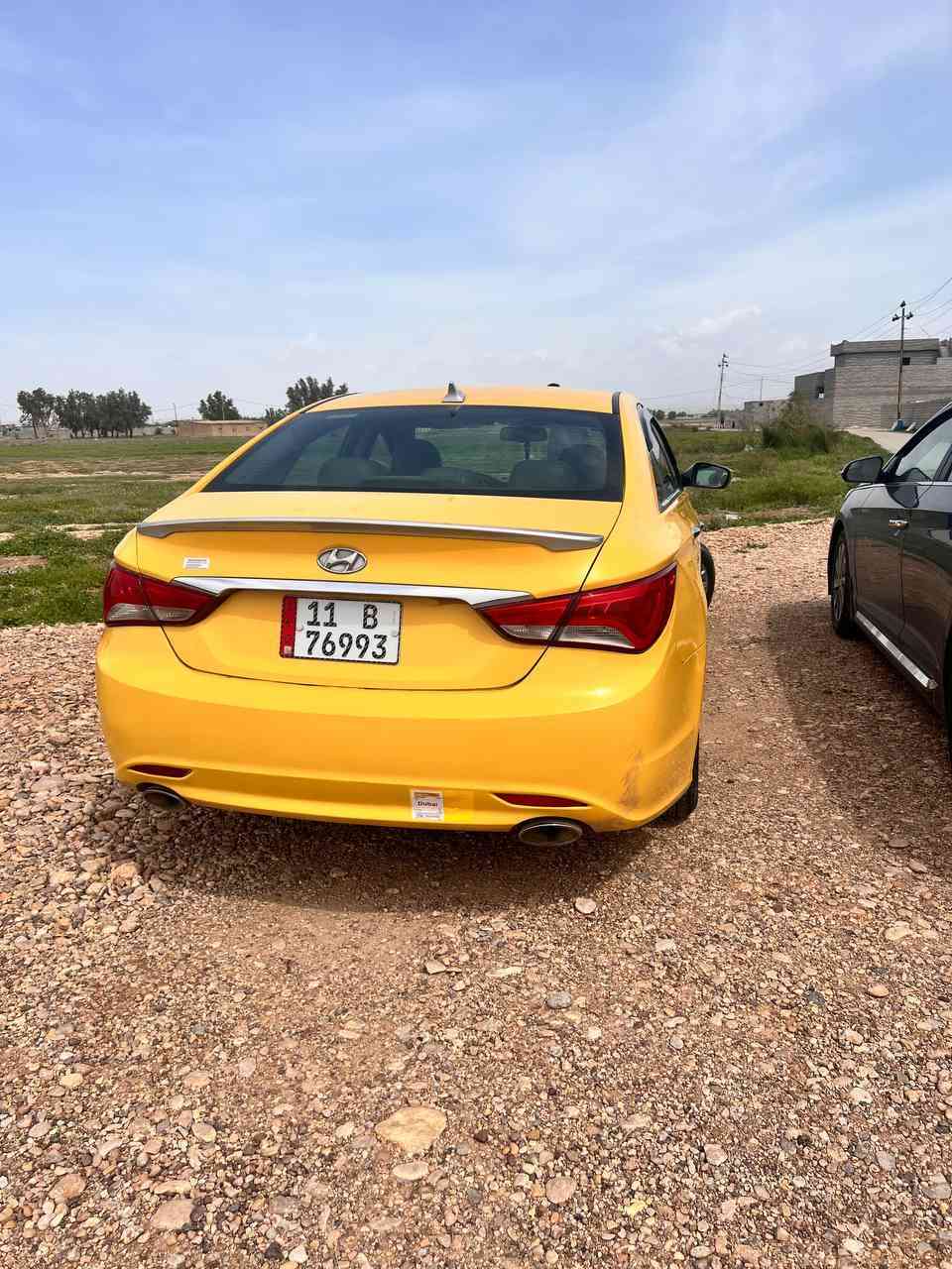 السلام عليكم 
سوناتا موديل2011رقم بغداد 
فتحه سقف 
بصمه
كشنات جلد كهربائي
شاشه
ضرر فقط بنيد ليبل واحد 
سيارة جديدة خير من الله
سعر 104$
رقم الهاتف ***********
ديالي مندلي
