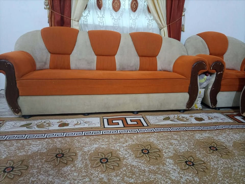 قنفات ٥ قطع تركي نظيفات كلش ب٣٠٠ وبيهن مجال المكان سديناويه رقم ***********
