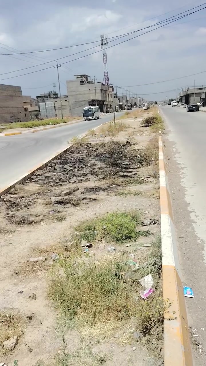 دار البيع زراعي مساحة 100متر عنوان 55 قرب مسجد لؤي العزي كامل الخدمات التواصل ***********
