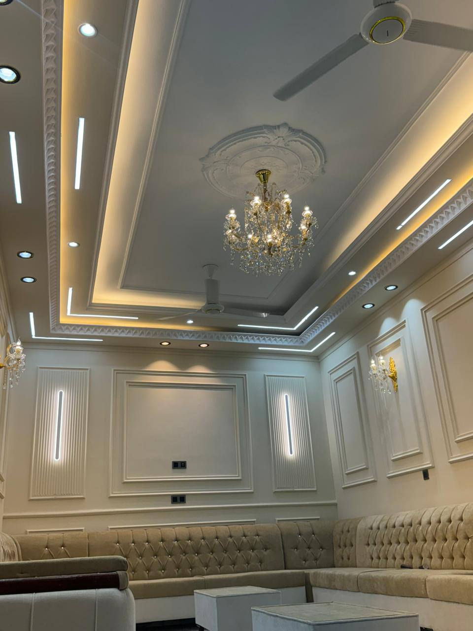 سلام عليكم كادر كهربائي متميز بعمل بسعار مناسبه 
تواصل ***********
