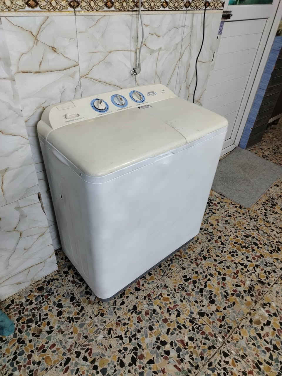 سلام عليكم غساله ايلجي  LG حجم زغير نضيفه كلش كلش يابانيه اصليه شرط ماداخله تصليح
شغاله كله ماطوراته بلاديه 
شغاله غسيل تنشيف كله شغاله للبيع مكاني العبيدي الراسه ***********
 سعره قفل قفل قفل 55
