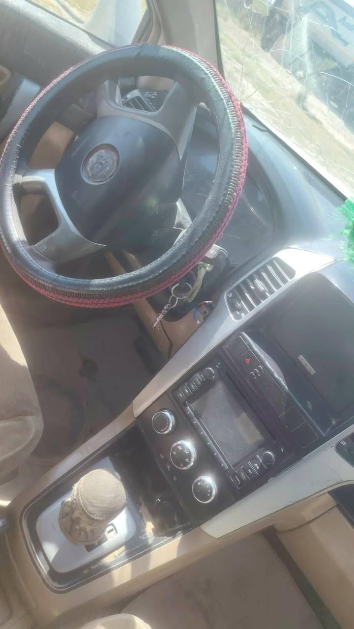 السلام عليكم ورحمة سياره لبيع سعر 18ورقه سياره متومه محور محرك كورولا مكان الدجيل ليريد يتفضل خاص


**إذا كنت صاحب هذا الإعلان وتريد حذفه لأي سبب، رجاءا أرسل رسالة إلى الدعم الفني**