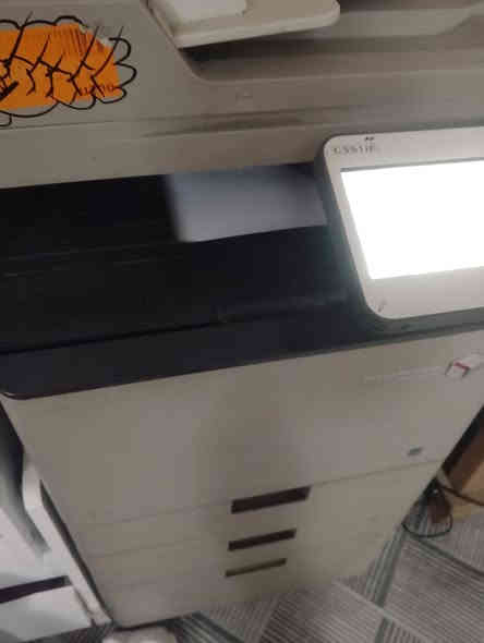 طابعه مع حاسبه دسكتوب للبيع الطابعه كانون 351حجمها تطبع طبع زين استخدام فقط منزل سبب البيع معتاز فلوس حاسبه والطابعه 225 وبيهن مجال 
مكان بابل
***********
