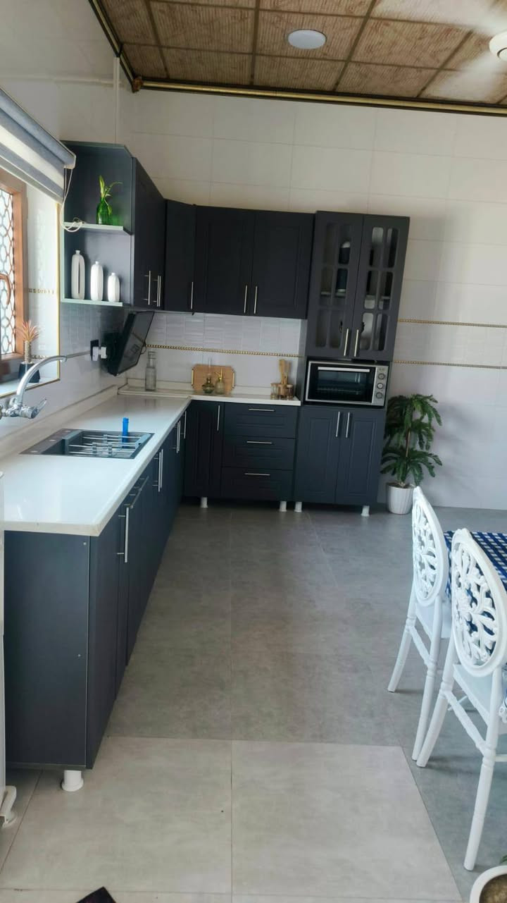 اعلان 📣📣
دار للبيع زراعي مساحه 200متر فول مواصفات 🏠

موقع العقار حي العسكري ثالث فرع من الشارع 🏠🏠

يتكون من غرفتين نوم استقبال مطبخ هول صحيات درج🏠🏠 داخلي بيتونه كراج 🏠🏠

استفسار عله الرقم ‏‪***********‬‏📞📞
