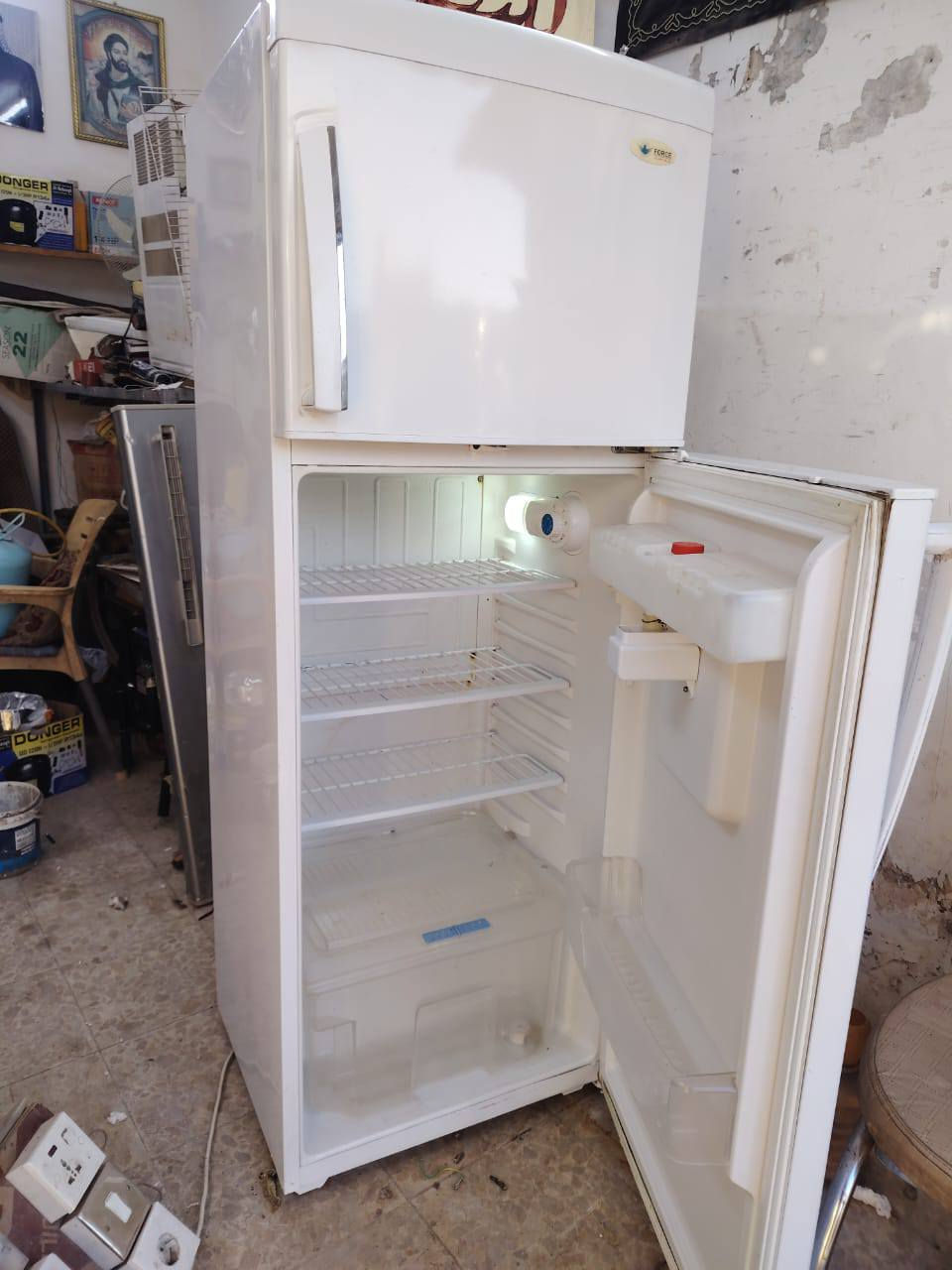 ثلاجه 14 قدم استخدام قليل نضيفه وتجميد فول
رقم التواصل واتساب***********
النجف الاشرف حي المكرمه
